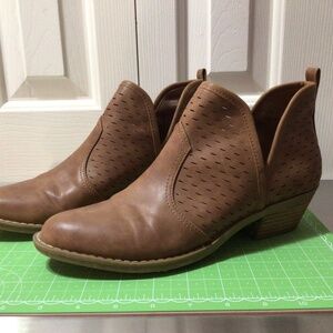 REPORT booties, 8.5 M, light brown